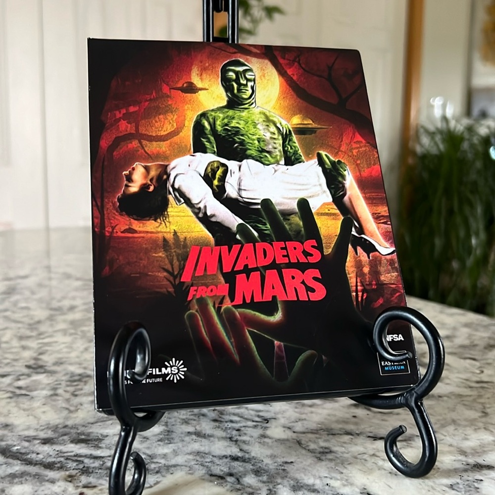Invaders From Mars DVD